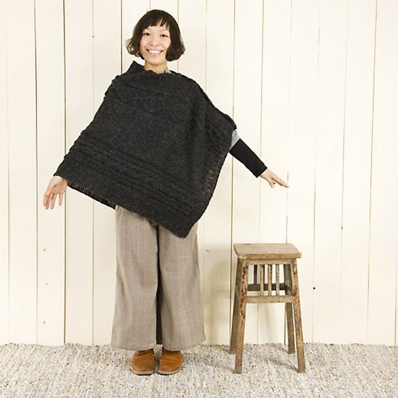 地球樹fair trade&Eco-「羊毛系列」-多功能披肩(只剩摩卡) - Women's Casual & Functional Jackets - Other Materials Black