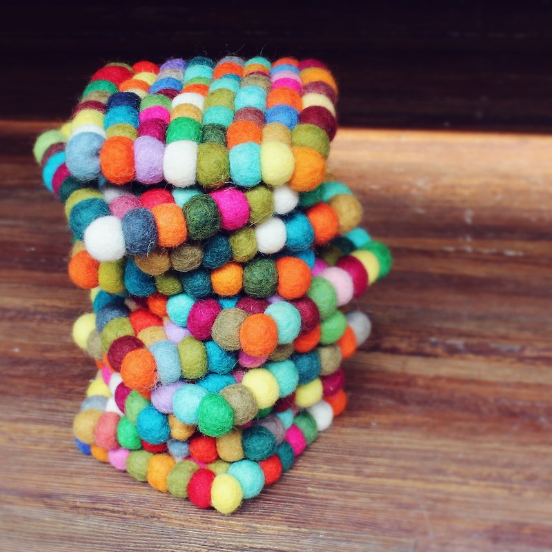 ☆ handmade. Wool felt balls square coasters ☆ (do not pick random color shipping) - ที่รองแก้ว - ขนแกะ หลากหลายสี