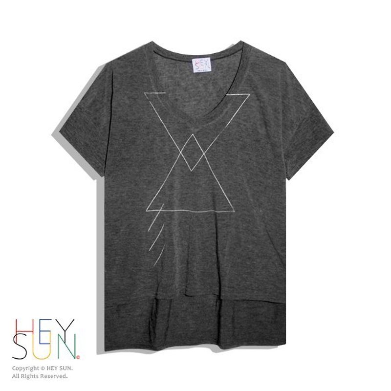【M0179】HEY SUN獨立手作品牌‧極簡三角設計師款T恤 - เสื้อยืดผู้หญิง - ผ้าฝ้าย/ผ้าลินิน ขาว