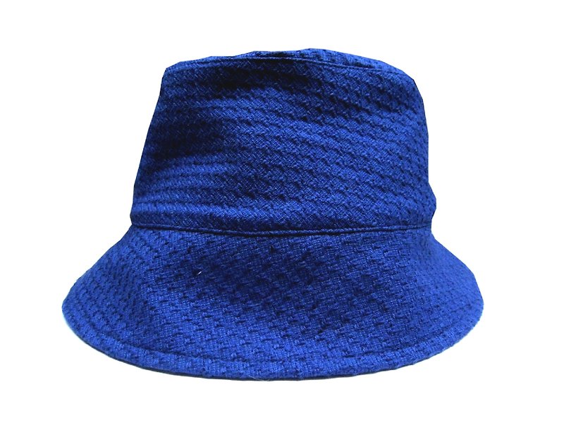 MaryWil百搭漁夫帽-質感立體布紋藍帽 - 帽子 - 其他材質 藍色