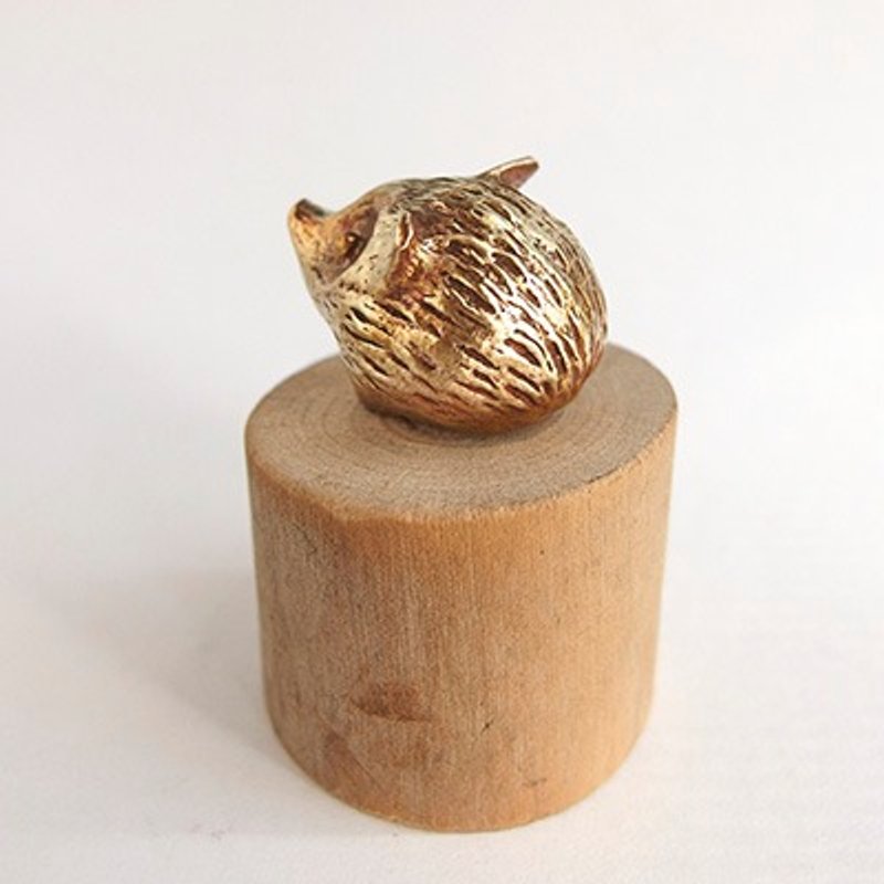 Nice to have you / hedgehog small brass coupling / healing furnishings - ของวางตกแต่ง - โลหะ สีนำ้ตาล