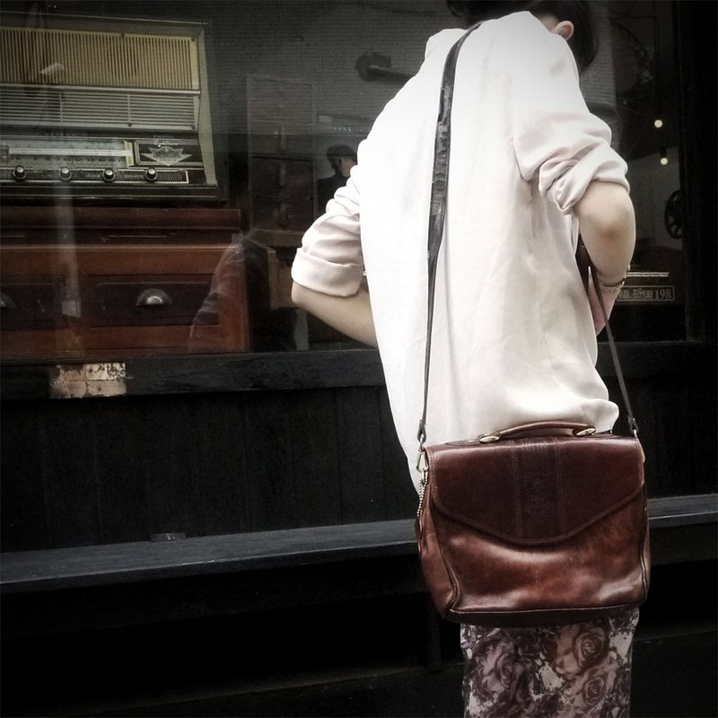 スカルン志賀//ヴィンテージバッグクラシックレザーカラーは、サイドバックパックはもちろんのこと、{A1-055} - ショルダーバッグ - その他の素材 ブラウン