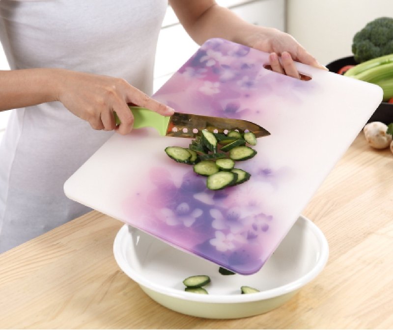 Creative chopping board, plastic cutting board, violet design, kitchen, kitchen supplies, camping tableware, cultural and creative gifts (middle) - เครื่องครัว - พลาสติก สีม่วง