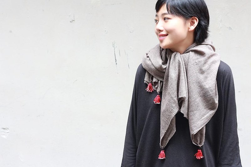 OMAKE cashmere shawl (light brown) - Scarves - Other Materials Brown