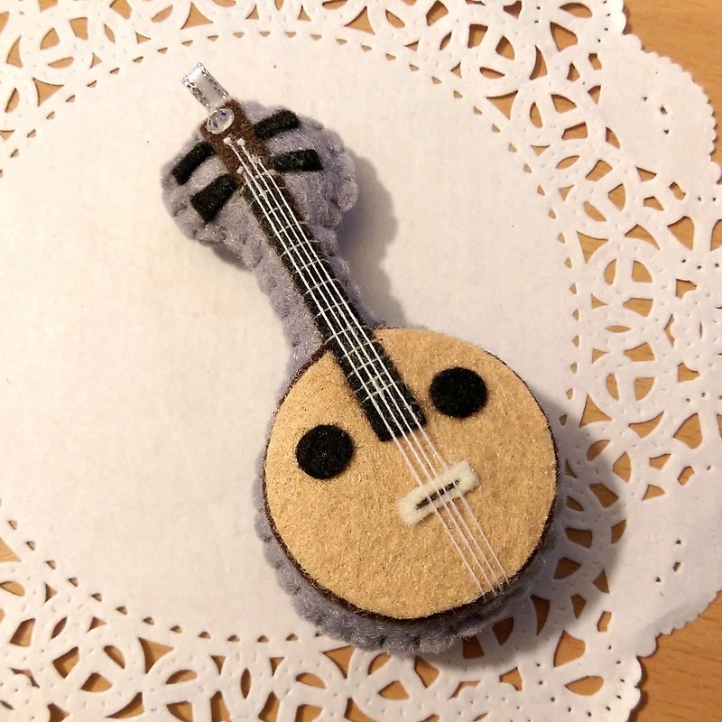 【Nguyen non-woven ornaments (gray spot)】 music instrument country music silk non-woven dolls hand-made customized music class music graduation gift "rice bear" - พวงกุญแจ - วัสดุอื่นๆ สีเทา