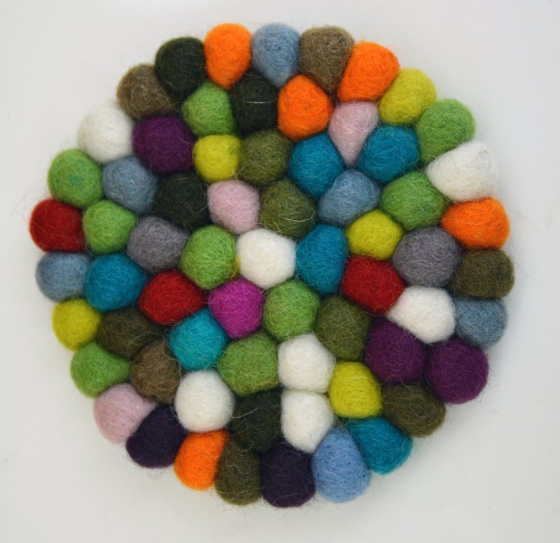 Wool ball round coasters _ _ fair trade - ที่รองแก้ว - ขนแกะ หลากหลายสี