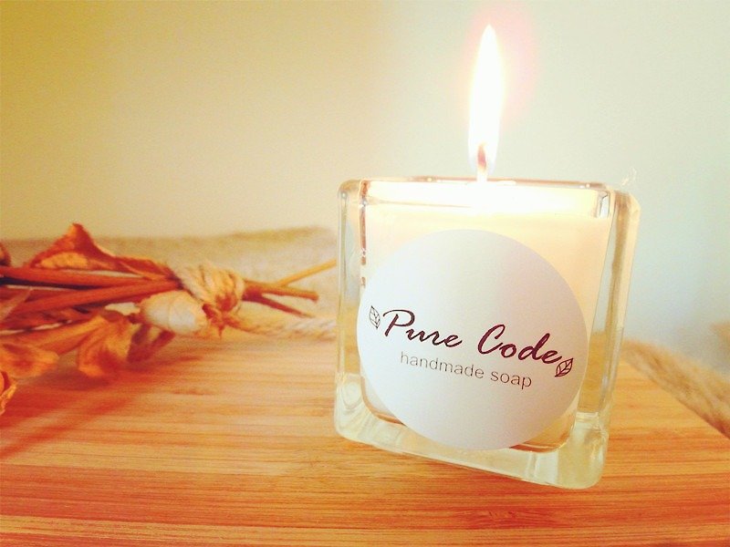 Pure Code Micro Essential Oil Soy Candle - น้ำหอม - พืช/ดอกไม้ สึชมพู