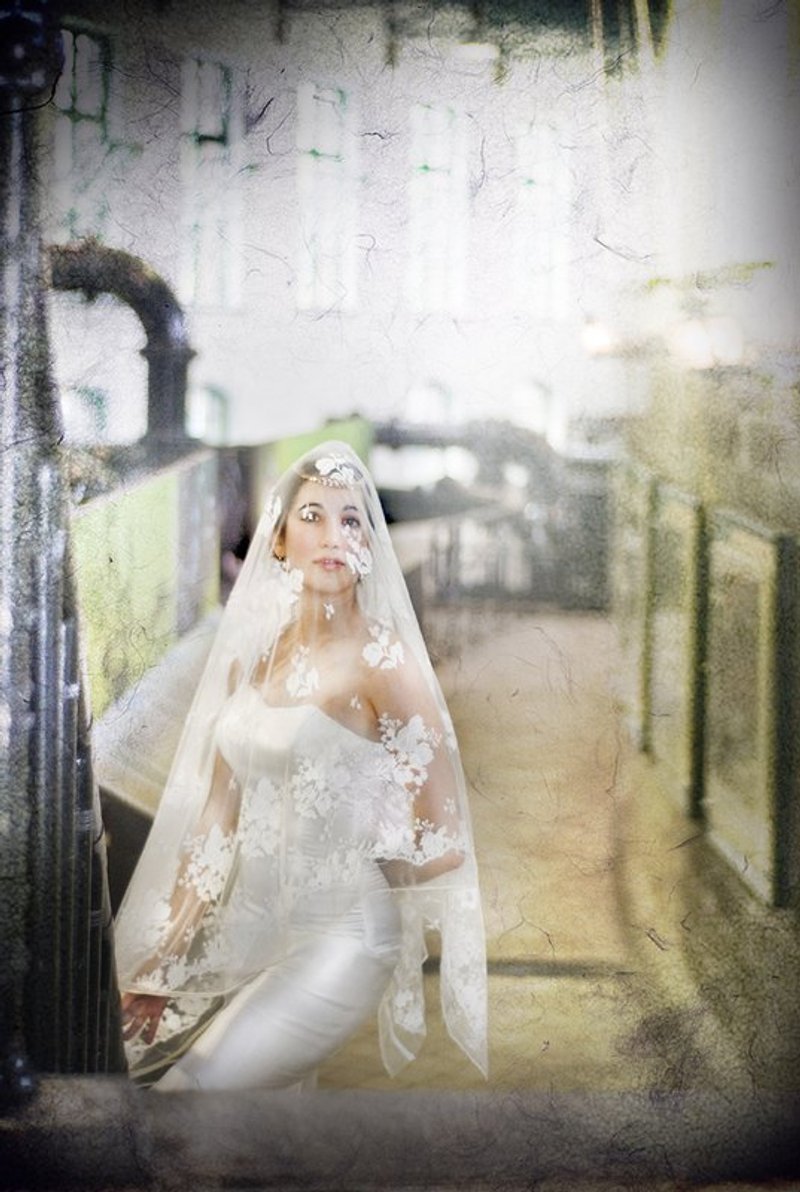 新古典幻想寫真－期間限定::高級訂製服體驗+10組 個人寫真藝術照 - 其他 - 其他材質 紅色