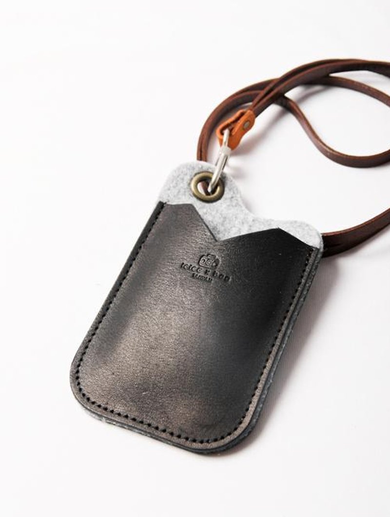 【icleaXbag】 Leather handmade ID card holder DG07 - ที่ใส่บัตรคล้องคอ - หนังแท้ สีดำ