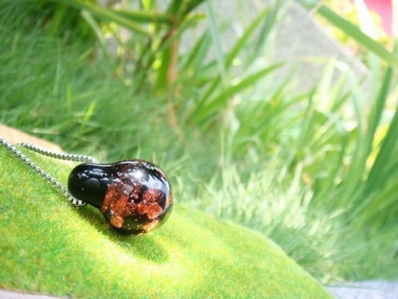 Handmade glass grapefruit forest - autumn return - Necklaces - Glass Black