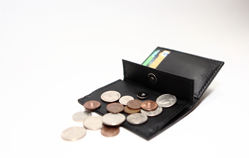 ブラックリベットカードケース - 財布 - 革 ブラック