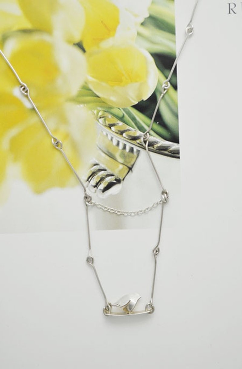 The line series_A bird on the hanging seat。Silver Necklace - Necklaces - Other Metals White