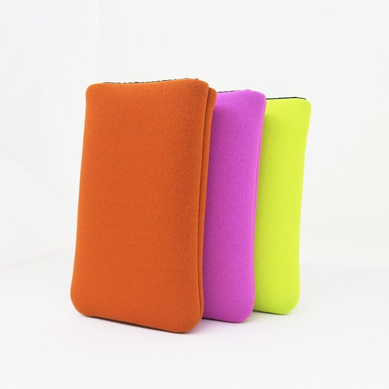 【Off-season sale】GYMS PAC Mobile Phone Small Object Protection Colorful Candy Color【M】 - เคส/ซองมือถือ - วัสดุกันนำ้ สึชมพู