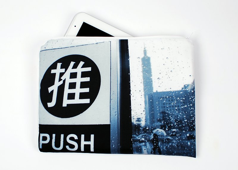 Push. taipei---Taiwan Department. Tablet Case - กระเป๋าแล็ปท็อป - วัสดุอื่นๆ สีดำ