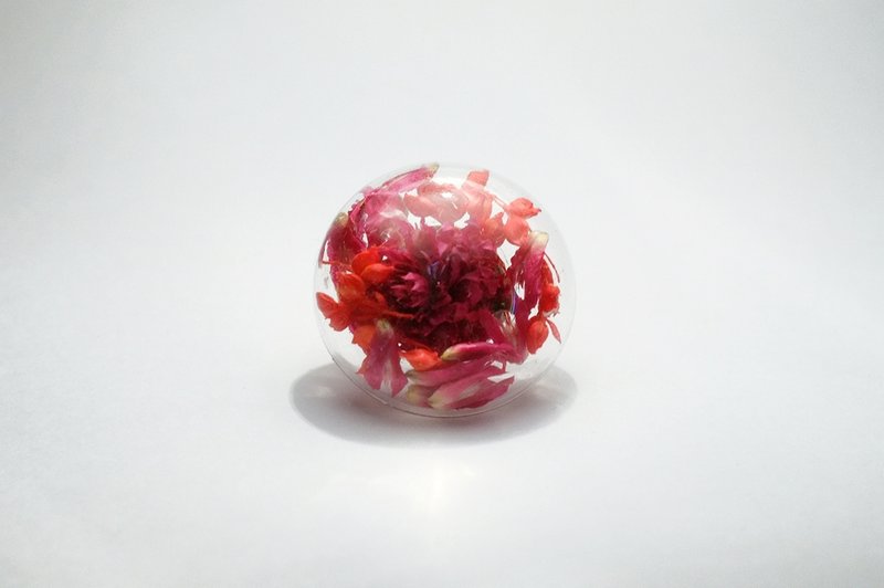 天然乾燥花菓玻璃罩耳環 - 耳環/耳夾/耳骨夾 - 玻璃 紅色