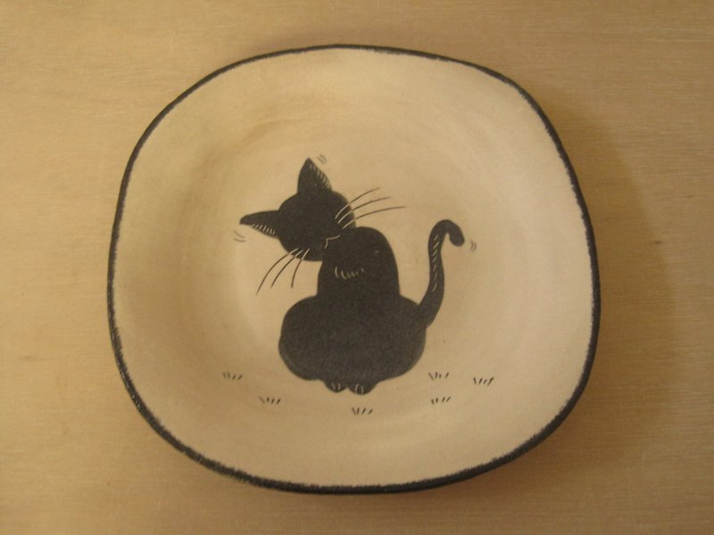 DoDo Handmade Whispers. Animal Silhouette Series-Cat Square Plate (White) - เซรามิก - ดินเผา ขาว