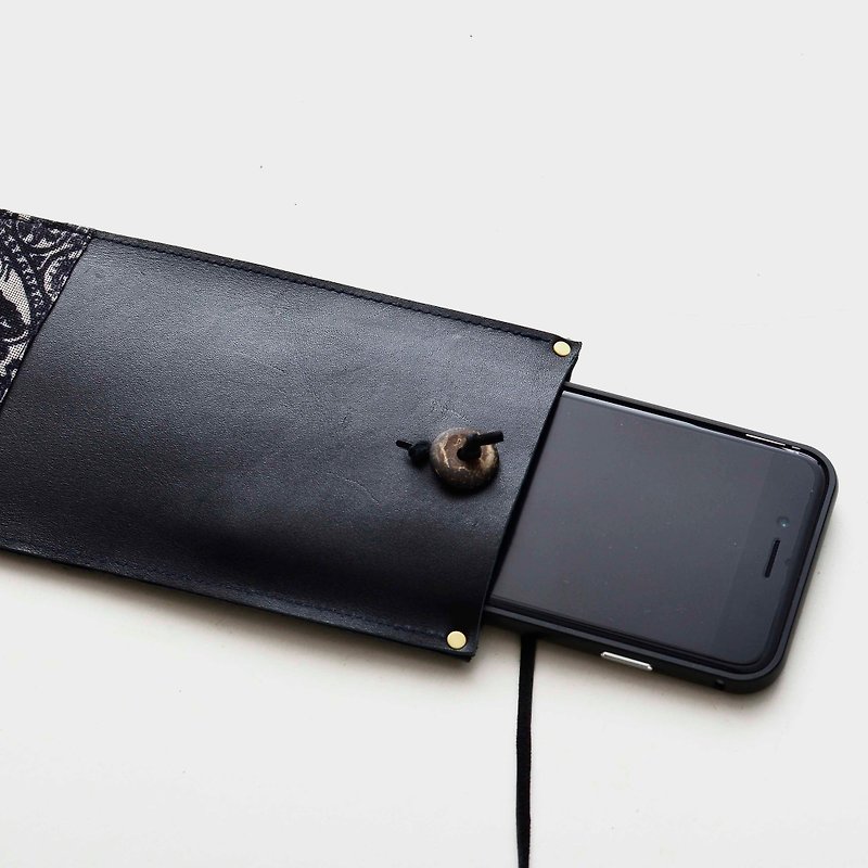[意味]トーテム牛革は黒い革携帯電話のポケットは、贈り物として、携帯電話、IPHONE6,6s、7カスタムレタリングを保持することができます - スマホケース - 革 ブラック