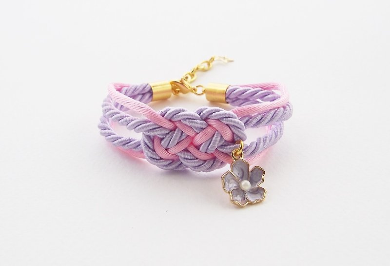 Flower girl - flower bracelet - floral bracelet - floral jewelry - lilac - lavender - sweet bracelet - nautical bracelet - สร้อยข้อมือ - วัสดุอื่นๆ หลากหลายสี