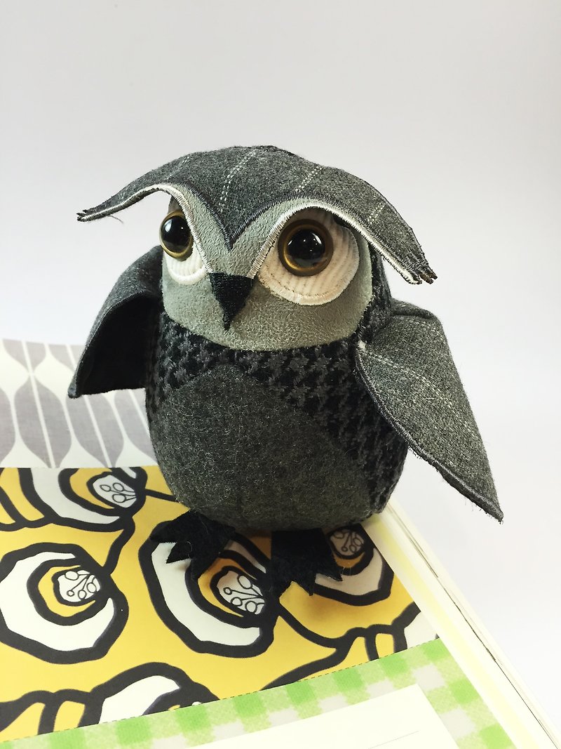 SUSS-British import high-quality design owl doll paperweight paperweight town (Little Owl) - Stock free shipping / suitable birthday gift - Other - Cotton & Hemp Gray