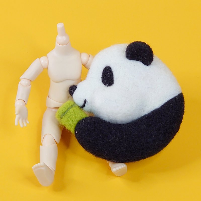 Panda with Bamboo   Wool felt, Handmade, Accessories, Wildlife Series - เข็มกลัด - ขนแกะ 