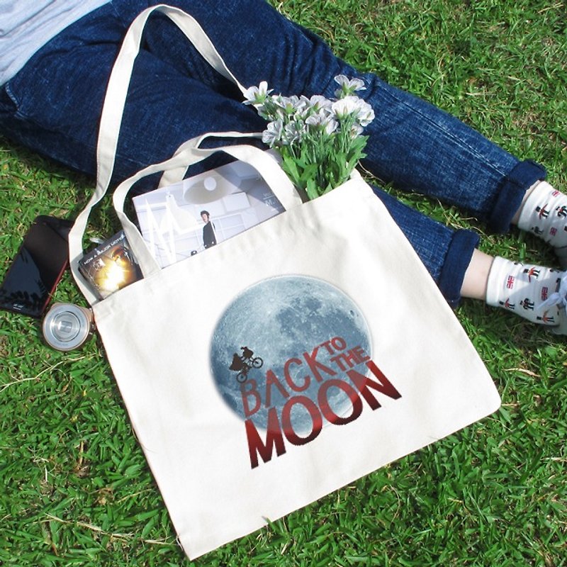 Back to the moon horizontal canvas bag - กระเป๋าคลัทช์ - ผ้าฝ้าย/ผ้าลินิน 