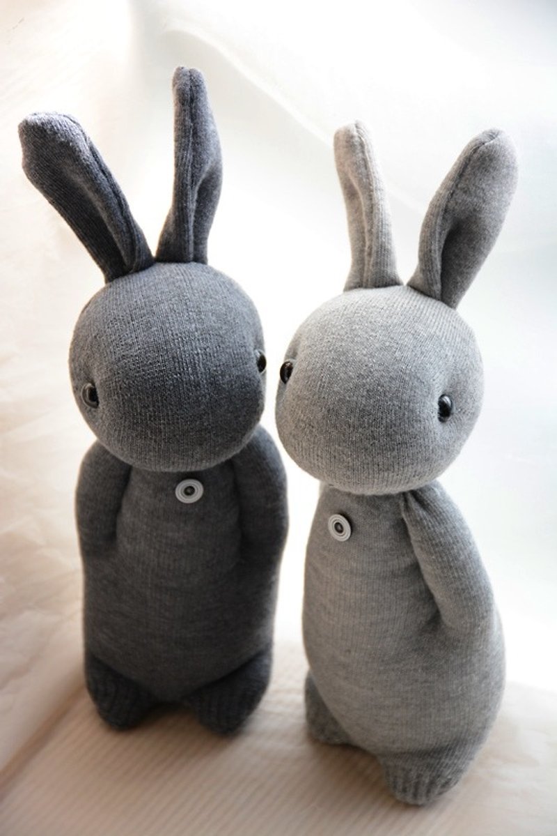 Handmade baby socks - gray rabbit (gray or dark gray) Just for buyer Kicki Strandberg - ตุ๊กตา - ผ้าฝ้าย/ผ้าลินิน สีเทา