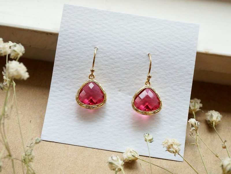Edith & Jaz • Birthstone Collection - Ruby Quartz Earrings (July) - ต่างหู - เครื่องเพชรพลอย สีแดง