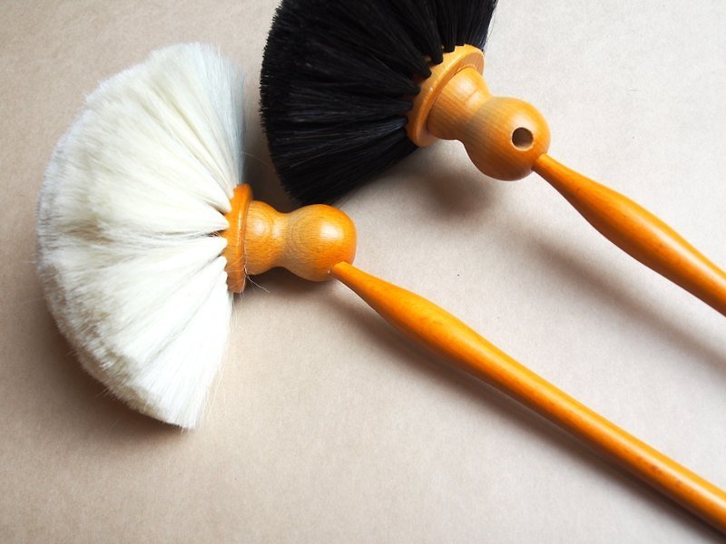 Redecker antique fashion dusting brush 60cm - Other - Wood Orange