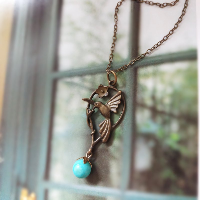Green bronze turquoise little hummingbird picking nectar necklace - Chokers - Copper & Brass Gold