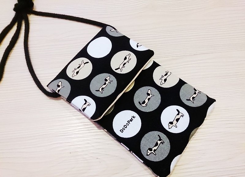 Cotton cloth phone protection sets of mobile phone bags mobile phone sets side backpack dog style / black models - กระเป๋าแมสเซนเจอร์ - วัสดุอื่นๆ สีดำ