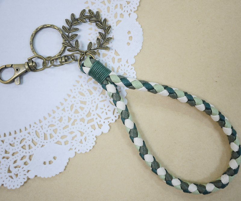 ~M+Bear~ Vintage woven key ring, Wax thread woven key ring (four-strand side: green) - Other - Cotton & Hemp Green