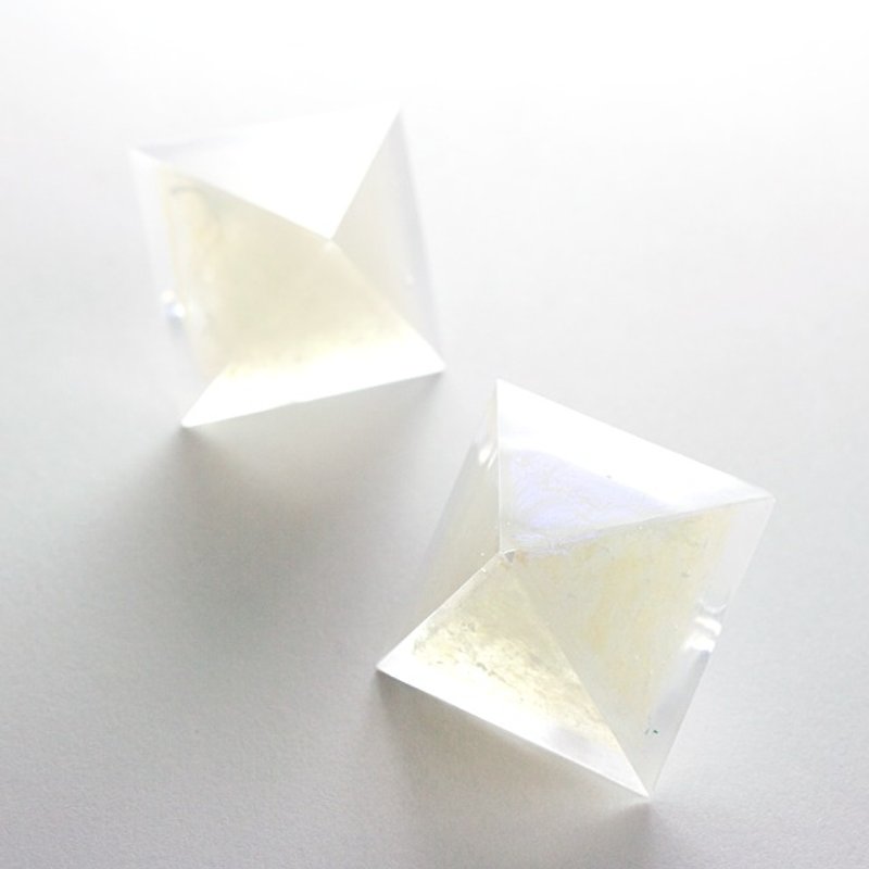 Pyramid-shaped earrings (polarizer) - Earrings & Clip-ons - Other Materials White