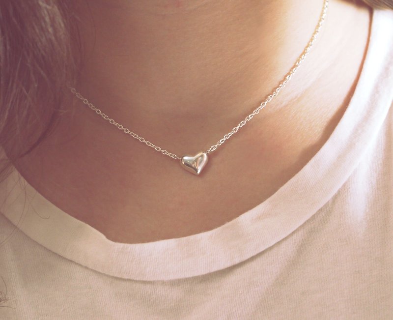 Handmade 925 sterling silver [Little Love Clavicle Necklace] Deep in your heart (free engraving) - Collar Necklaces - Sterling Silver Silver