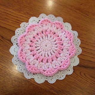 【Knitting】Flower Coaster-Sakura Pink and Light Pink Waltz