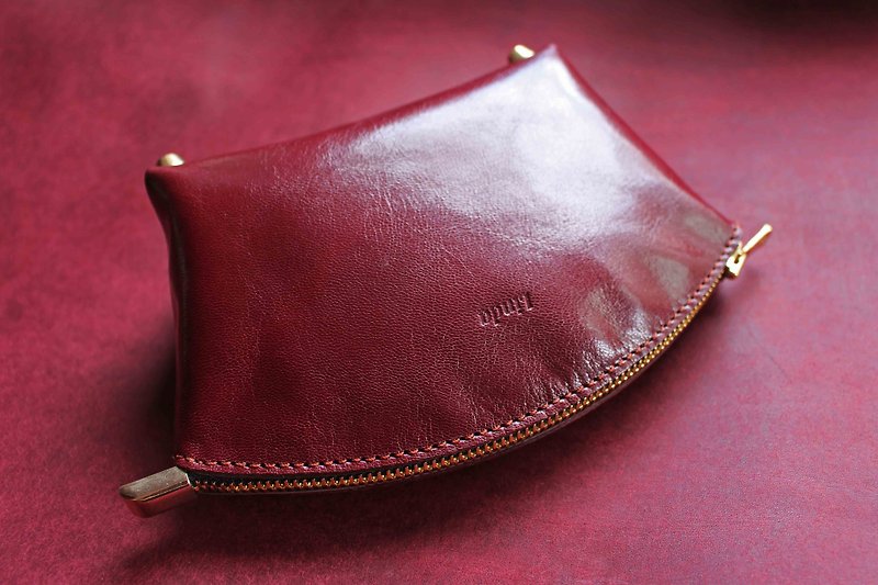 [Cosmetic Bag Beauty Bag] Goatskin/Kangaroo Leather Bag with Standing Feet and Large Opening - กระเป๋าเครื่องสำอาง - หนังแท้ สีดำ
