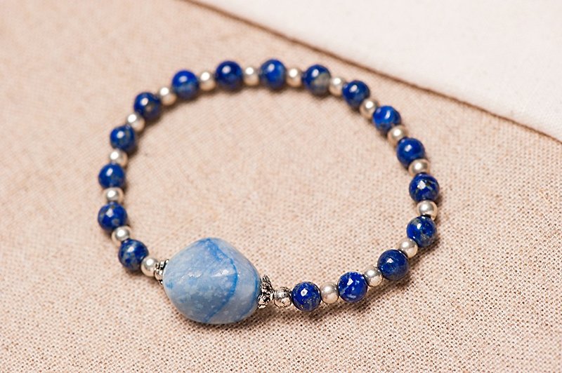 [Woody'sHandmade] gas. Kyanite lapis lazuli bracelets. Gentle and Kind - Lapis lazuli with Kyanite - สร้อยข้อมือ - เครื่องเพชรพลอย สีน้ำเงิน