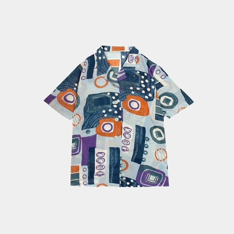 │moderato│ geometric abstract patterns in Japan vintage shirt │ gift forest retro. Girlfriend and unique. Art - เสื้อเชิ้ตผู้หญิง - วัสดุอื่นๆ หลากหลายสี