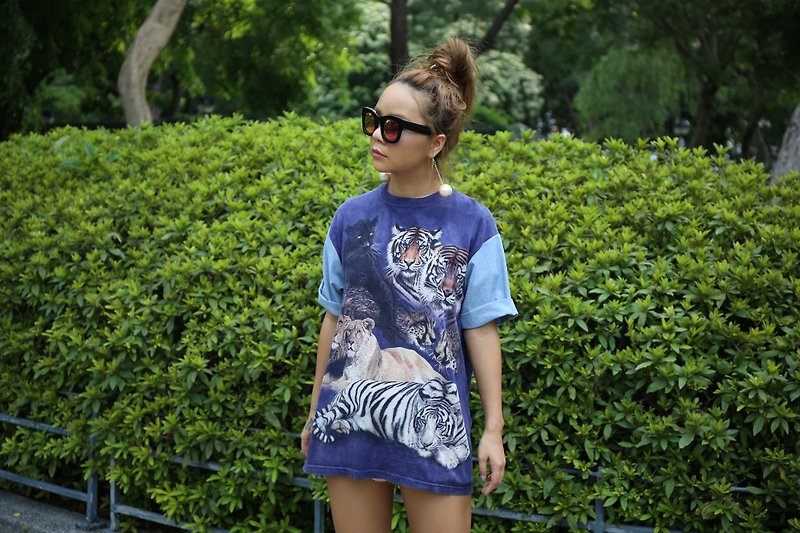 Animal Print and denim sleeve tee body - Women's T-Shirts - Other Materials Multicolor