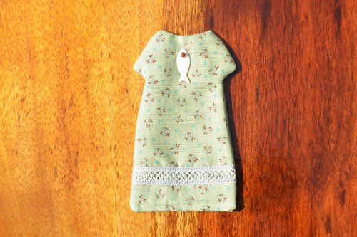 alma-handmade 手感書籤 - 綠碎花洋裝