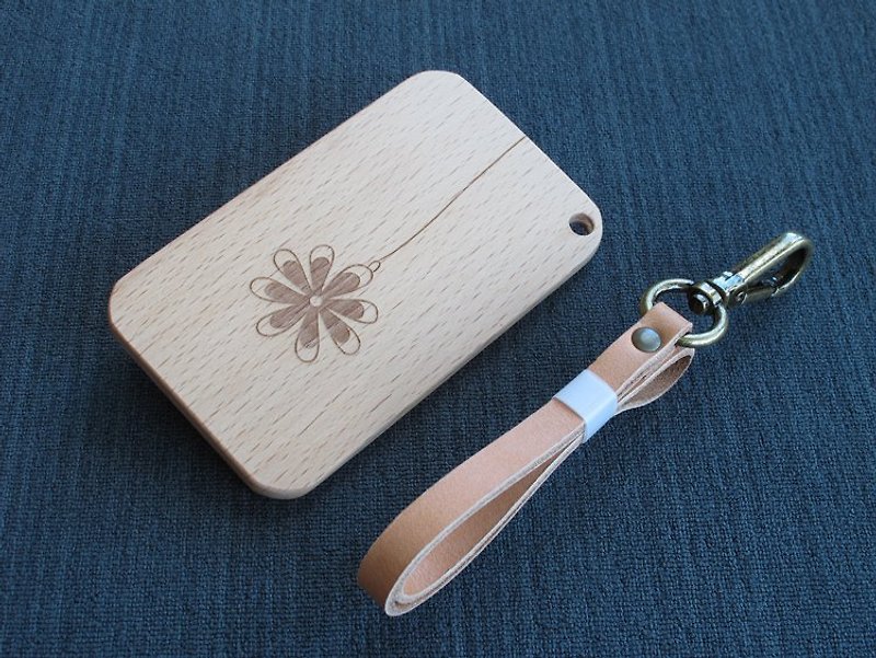 Log IC Card Holder-Beech Wood Bright Flower Laser Carving (Kadomaru) - ที่ใส่บัตรคล้องคอ - ไม้ สีส้ม