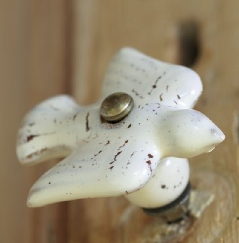 British n & amp; kuku dove ceramic doorknob - Items for Display - Other Materials White