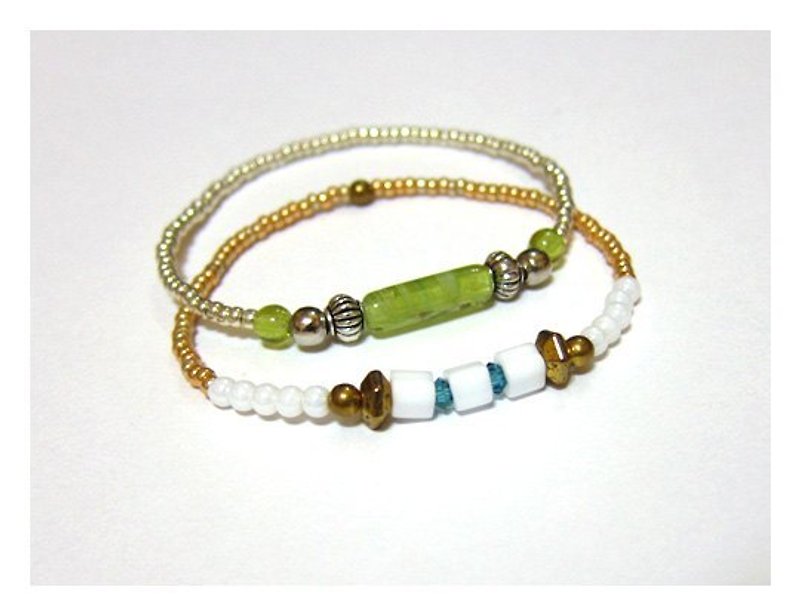 Beads thin bracelet - สร้อยข้อมือ - วัสดุอื่นๆ หลากหลายสี