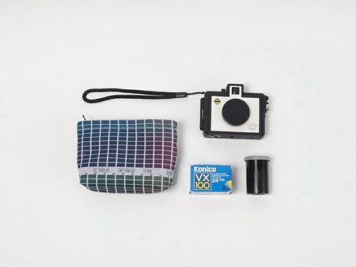 CMYB swatches zipper purse / packet / recycling materials / little respect for the Earth