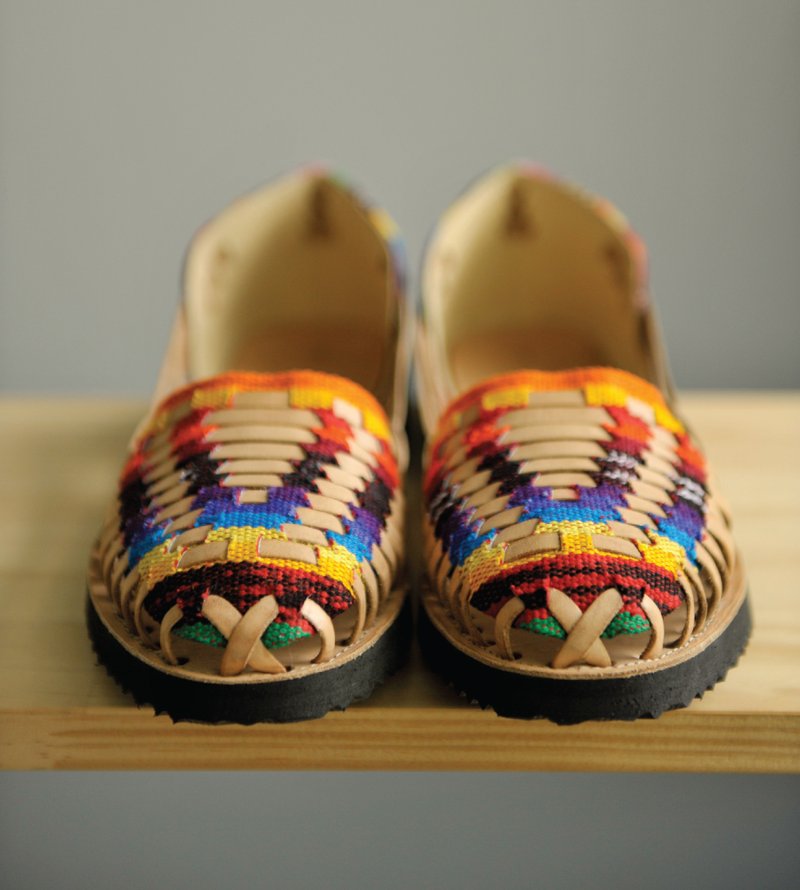 Ix Style Woven Leather Huarache Sandal in Trandiional Mayan colors手工編織涼鞋 - 傳統瑪雅 - 涼鞋 - 真皮 多色