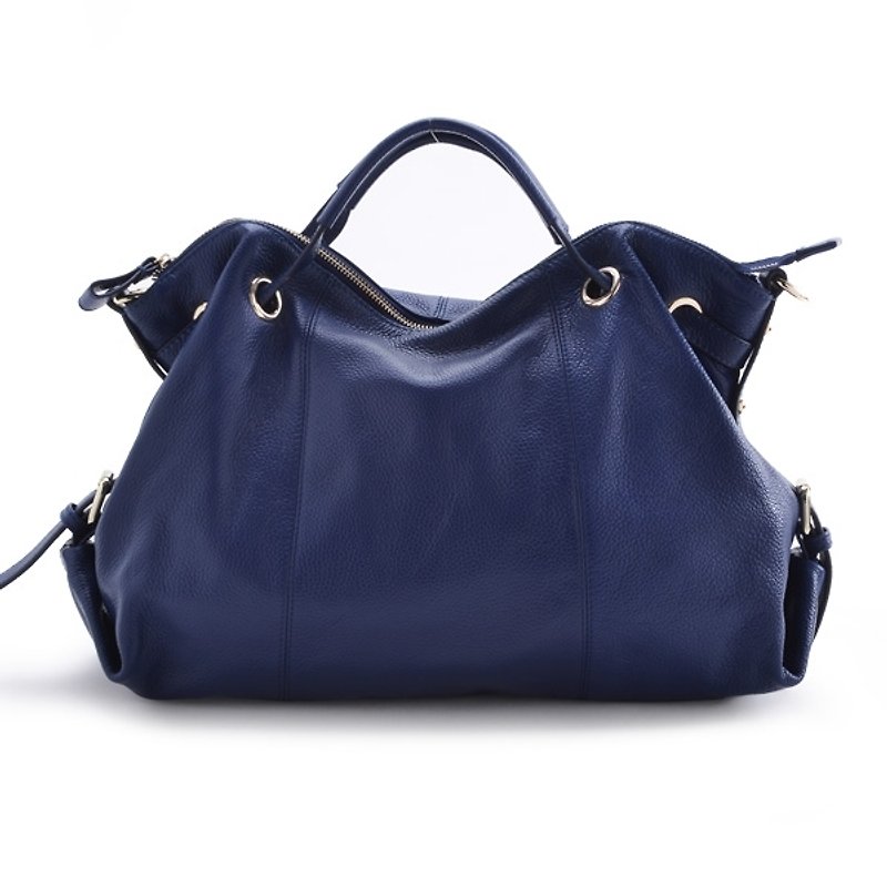La Poche Secrete: smiling girl will pack _ _ sky blue leather hand shoulder bag - กระเป๋าแมสเซนเจอร์ - หนังแท้ สีน้ำเงิน