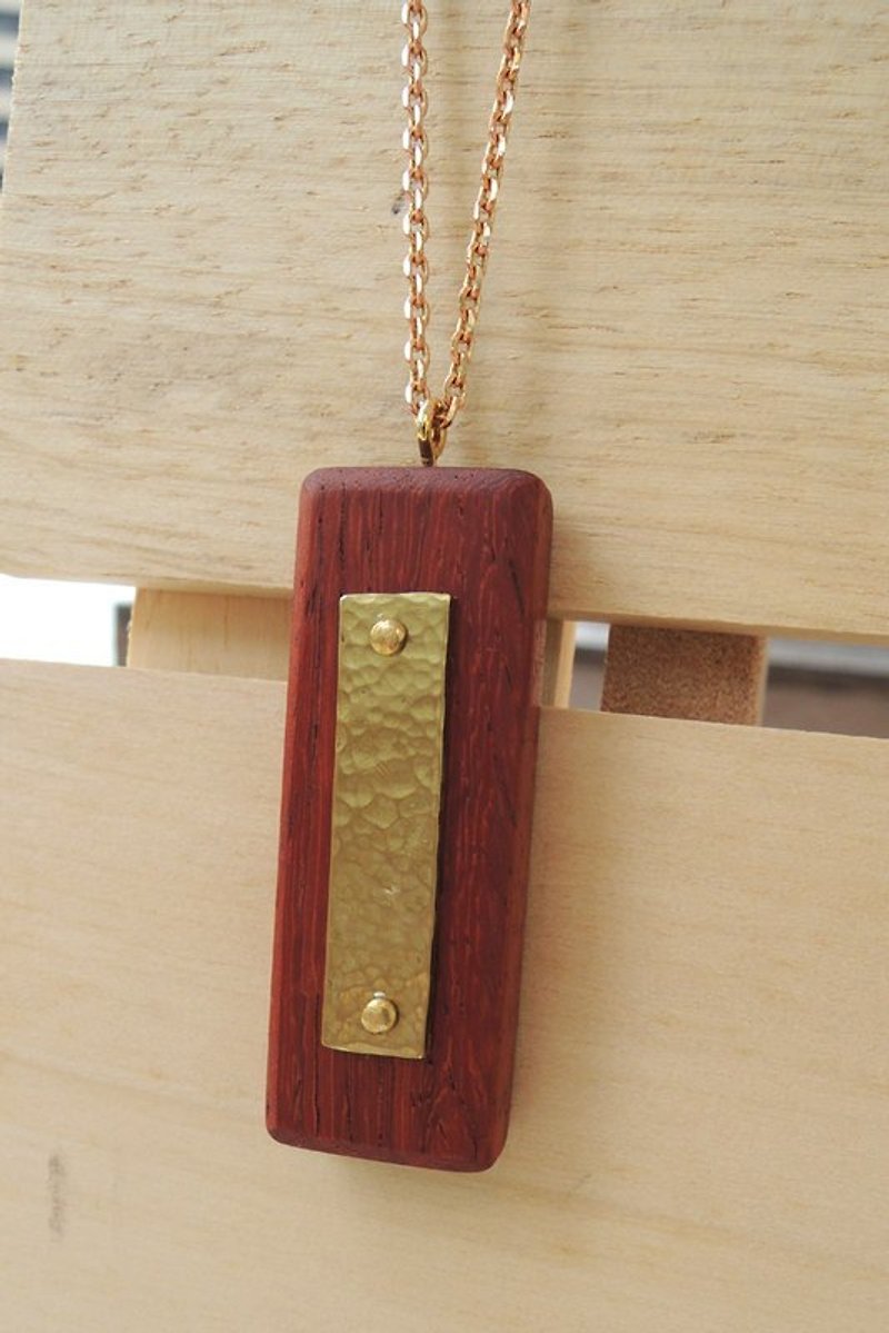 Rectangular wood necklace - สร้อยคอ - ไม้ สีแดง