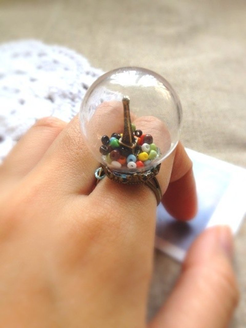 [imykaka] ♥ 水晶玻璃球 法國巴黎鐵塔 小彩球 戒指 情人節 禮物 - 戒指 - 玻璃 多色
