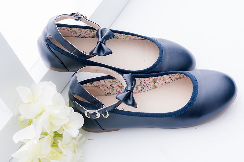 "Baby Day" sweetheart elegant texture ankle bows (removable) doll shoes dark blue - รองเท้าลำลองผู้หญิง - หนังแท้ สีน้ำเงิน