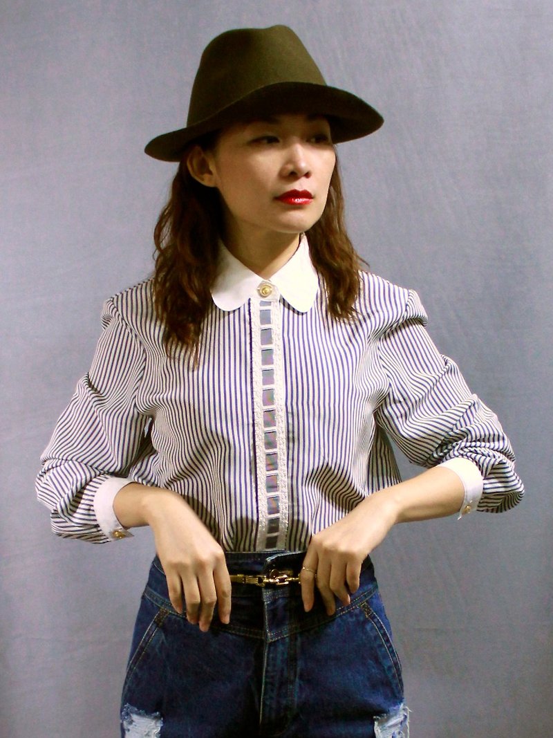 Ping-pong vintage [vintage shirt / round neck ribbon striped shirt] abroad back gray striped shirt VINTAGE Retro - Women's Shirts - Other Materials Gray