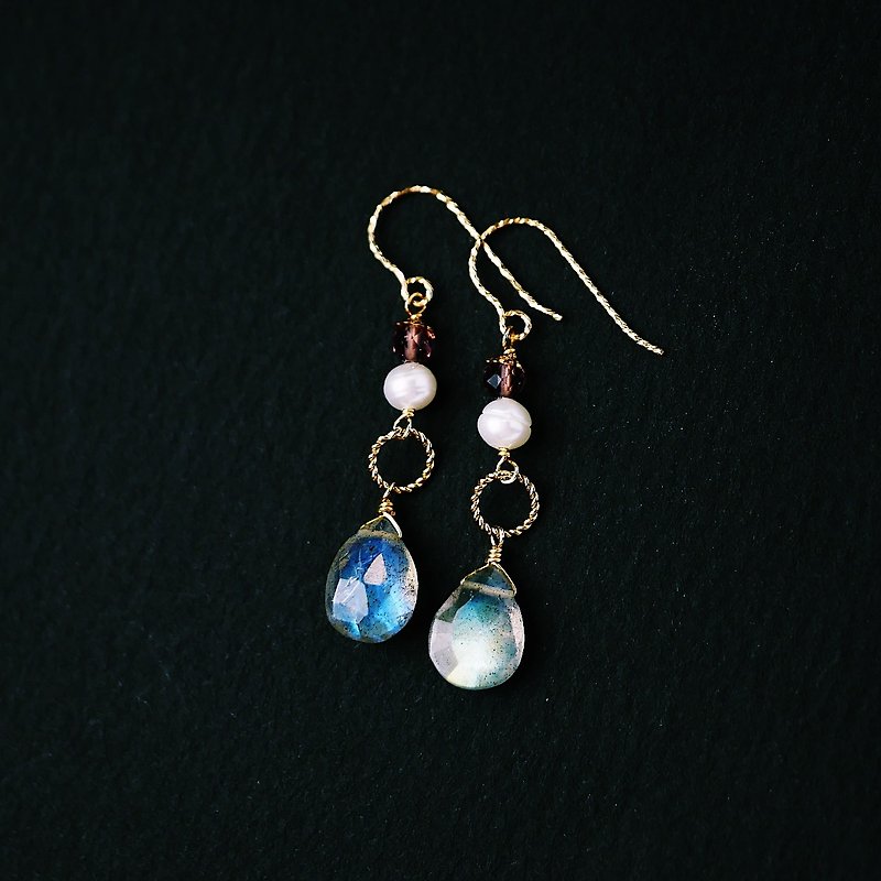 Light jewelry vitreous labradorite strong blue light delicate earrings crystal - Earrings & Clip-ons - Crystal Gray